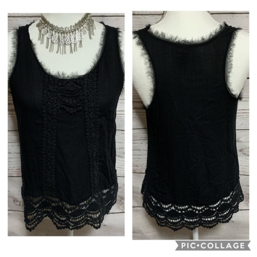 NWOT Vanity Lace Embroidered Fringe Tank Top
